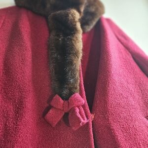 Frostman Frizelda Vintage 1960s Red Coat sz L Mink collar